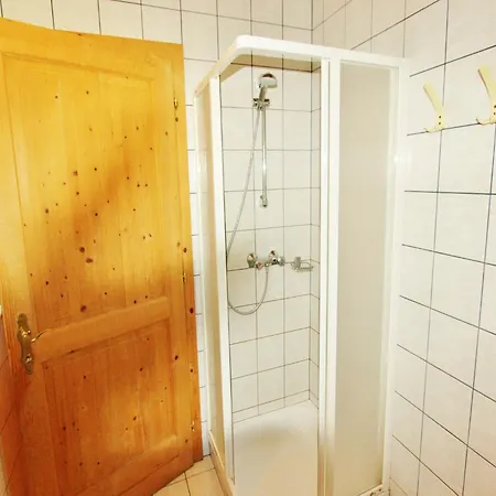 Lovely In Tr Polach With Sauna Apartmán Tröpolach